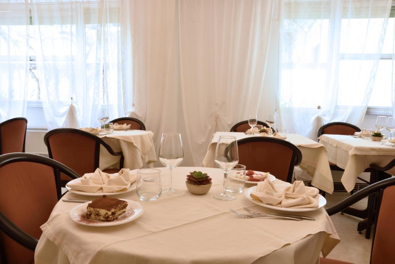 Hotel Morchio Mhotelsgroup ディアーノ・マリーナ エクステリア 写真
