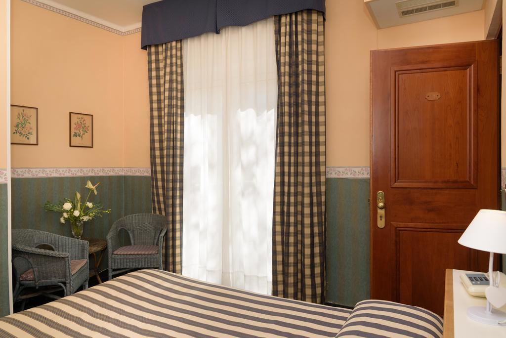 Hotel Morchio Mhotelsgroup ディアーノ・マリーナ エクステリア 写真