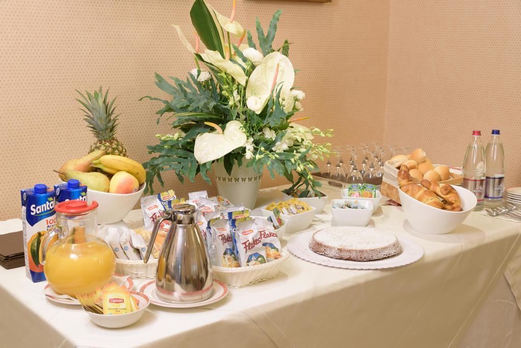 Hotel Morchio Mhotelsgroup ディアーノ・マリーナ エクステリア 写真