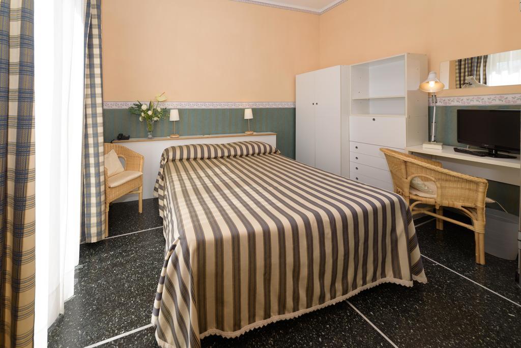 Hotel Morchio Mhotelsgroup ディアーノ・マリーナ エクステリア 写真
