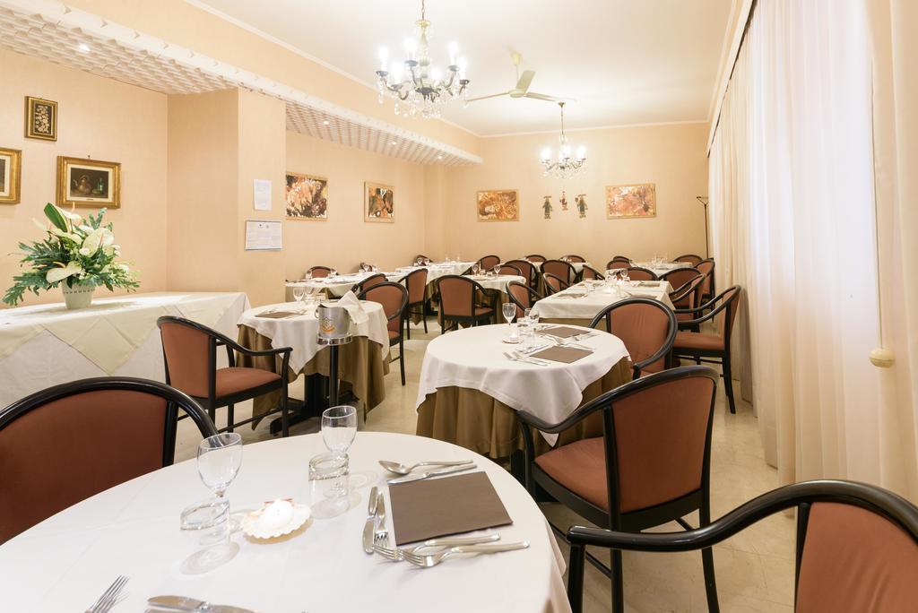 Hotel Morchio Mhotelsgroup ディアーノ・マリーナ エクステリア 写真