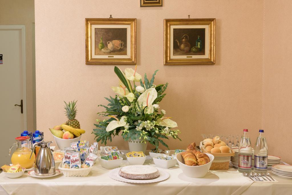 Hotel Morchio Mhotelsgroup ディアーノ・マリーナ エクステリア 写真